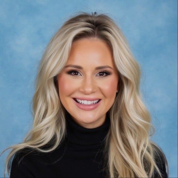 Land Listing Agent Photo