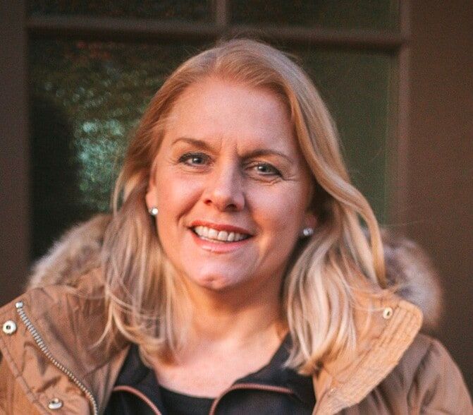 Land Listing Agent Photo