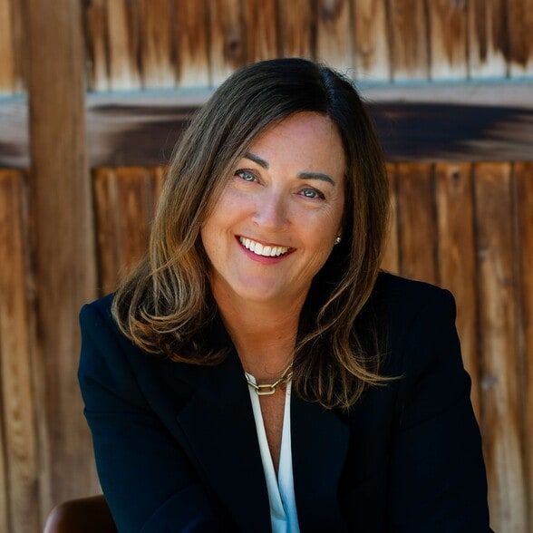 Land Listing Agent Photo