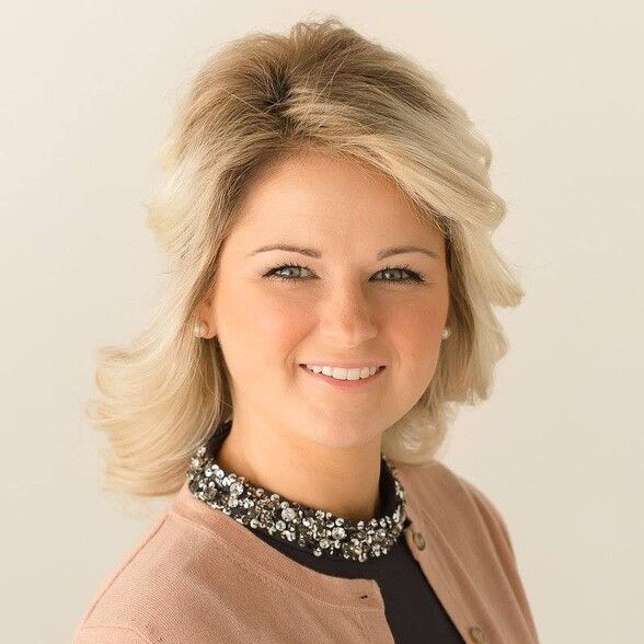 Land Listing Agent Photo