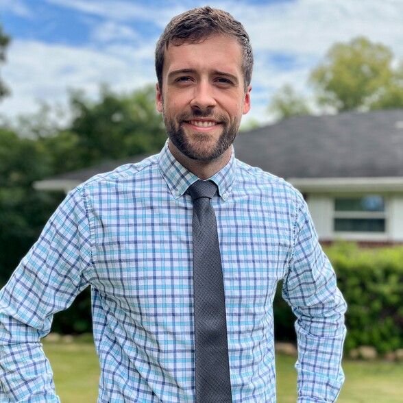 Land Listing Agent Photo