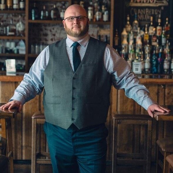 Land Listing Agent Photo