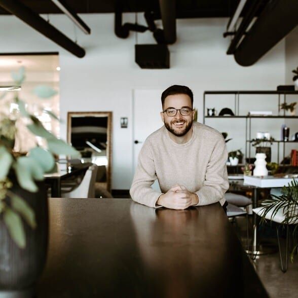 Land Listing Agent Photo