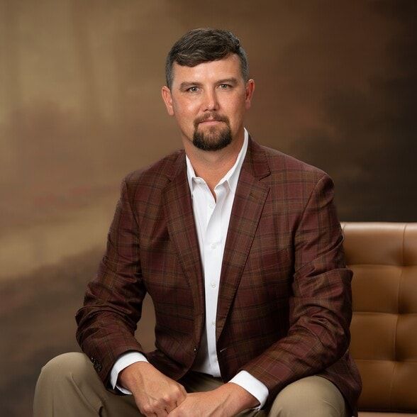 Land Listing Agent Photo