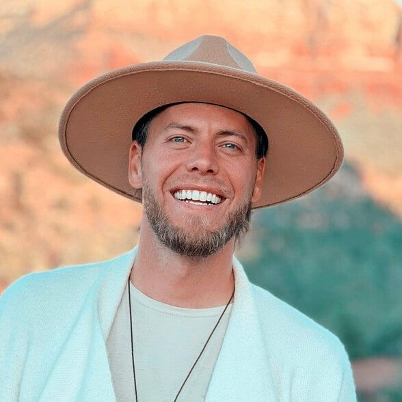 Land Listing Agent Photo