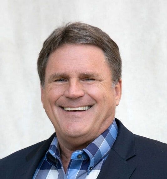 Land Listing Agent Photo