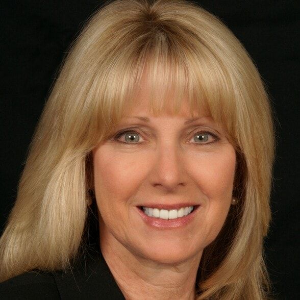 Land Listing Agent Photo