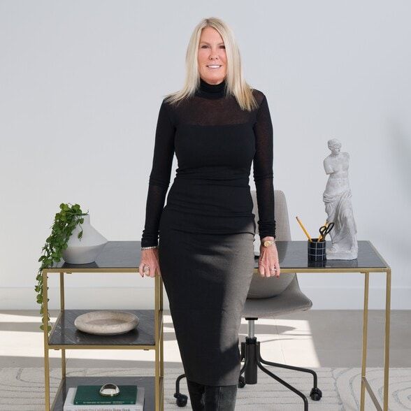 Land Listing Agent Photo