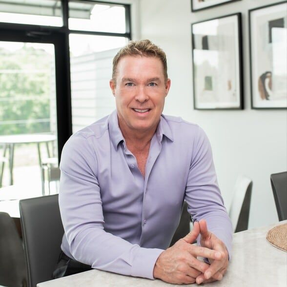 Land Listing Agent Photo