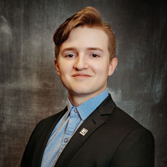 Land Listing Agent Photo