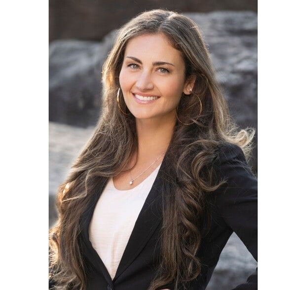 Land Listing Agent Photo