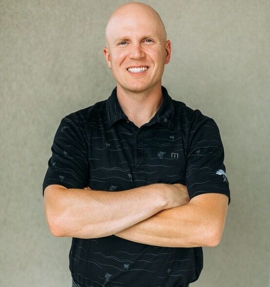 Land Listing Agent Photo