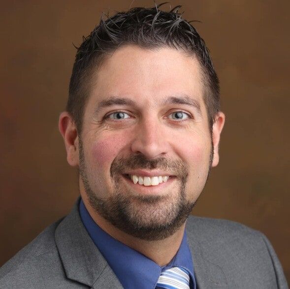 Land Listing Agent Photo