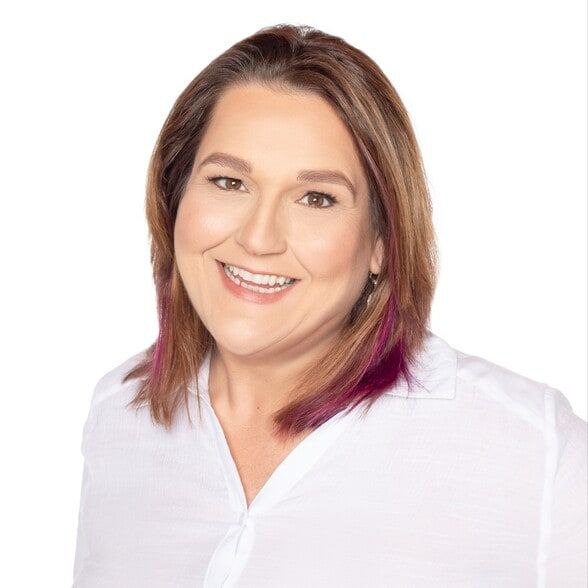 Land Listing Agent Photo