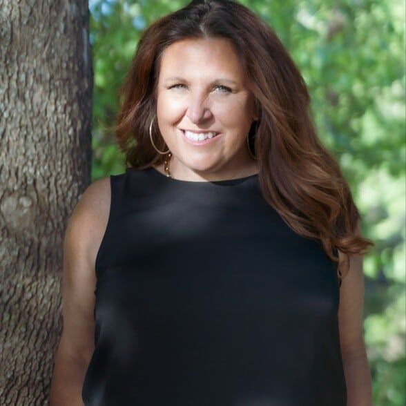 Land Listing Agent Photo