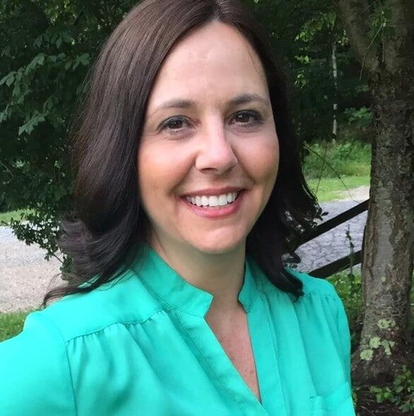 Land Listing Agent Photo