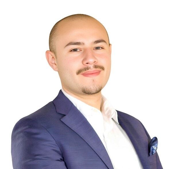 Land Listing Agent Photo