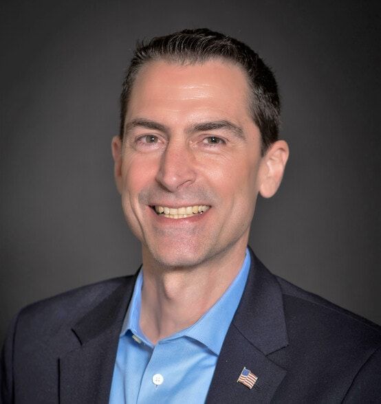 Land Listing Agent Photo