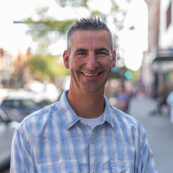 Land Listing Agent Photo