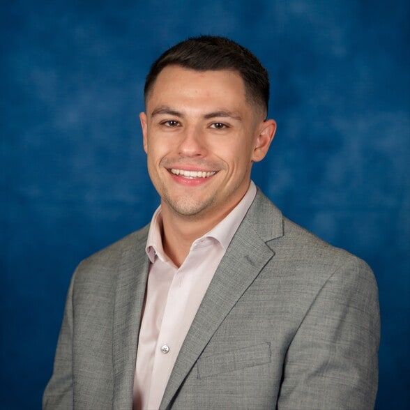 Land Listing Agent Photo