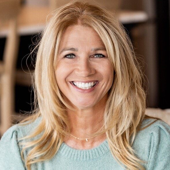 Land Listing Agent Photo