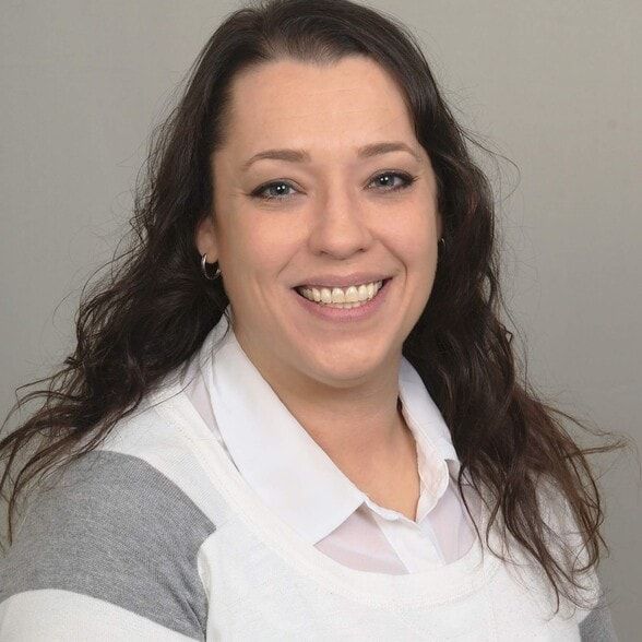 Land Listing Agent Photo