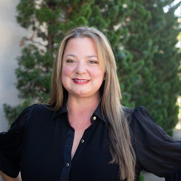 Land Listing Agent Photo