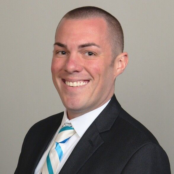 Land Listing Agent Photo