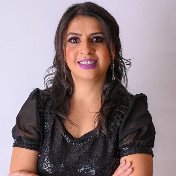 Land Listing Agent Photo