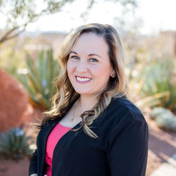 Land Listing Agent Photo