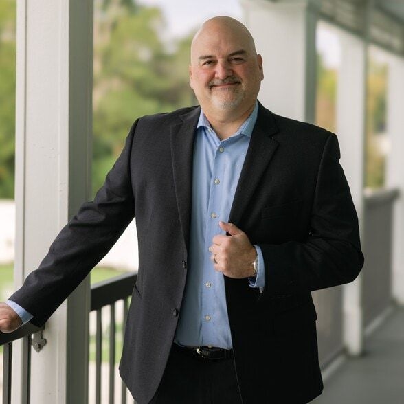 Land Listing Agent Photo