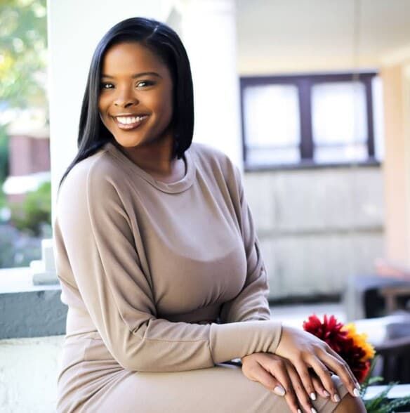 Land Listing Agent Photo