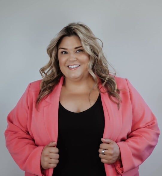 Land Listing Agent Photo