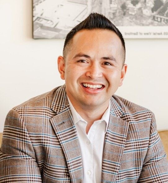 Land Listing Agent Photo