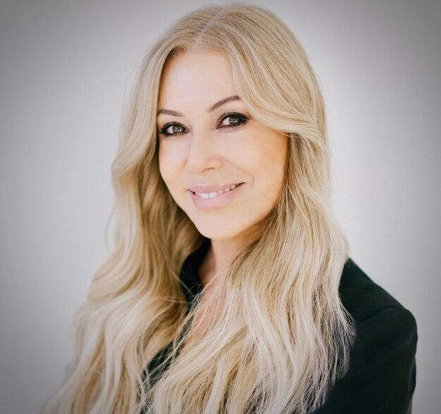 Land Listing Agent Photo