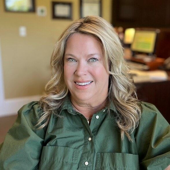 Land Listing Agent Photo