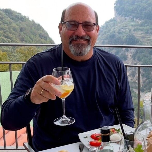 Land Listing Agent Photo