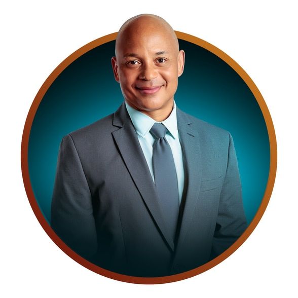 Land Listing Agent Photo