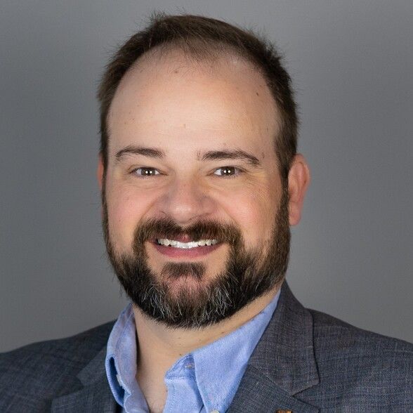 Land Listing Agent Photo