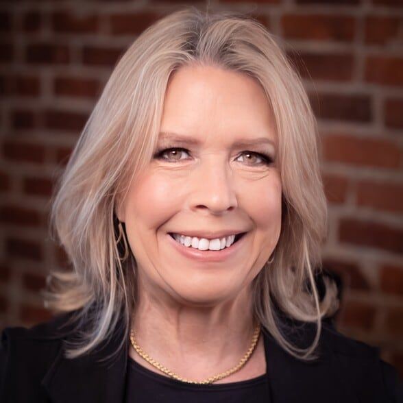 Land Listing Agent Photo