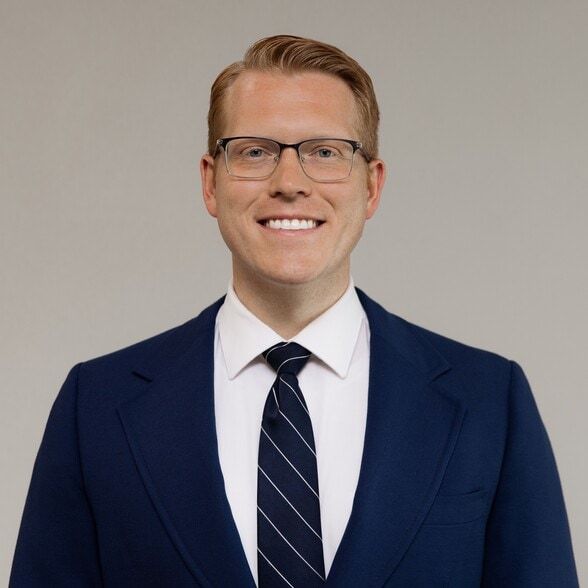 Land Listing Agent Photo