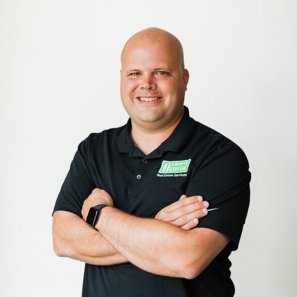 Land Listing Agent Photo