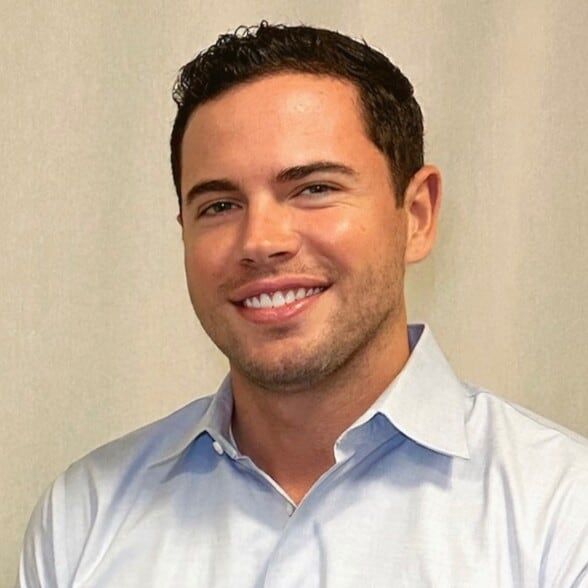 Land Listing Agent Photo