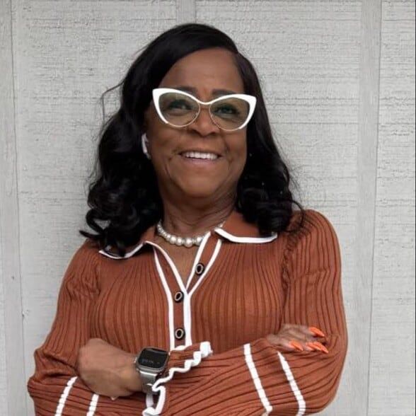 Land Listing Agent Photo