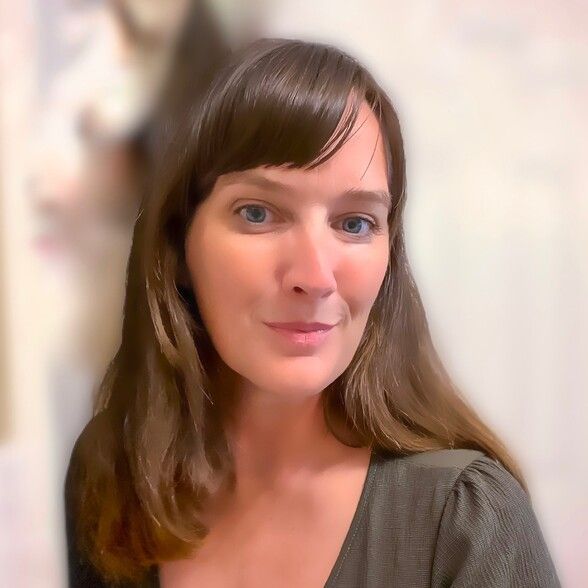 Land Listing Agent Photo