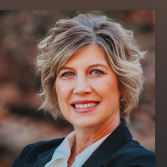 Land Listing Agent Photo