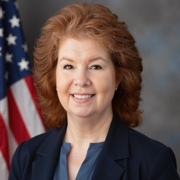 Land Listing Agent Photo