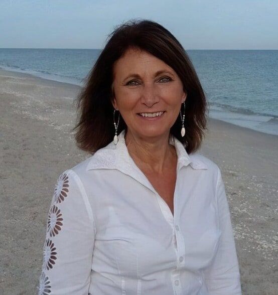 Land Listing Agent Photo