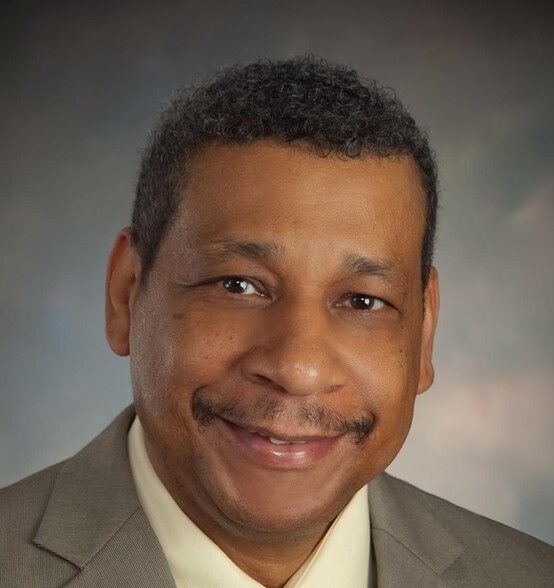 Land Listing Agent Photo