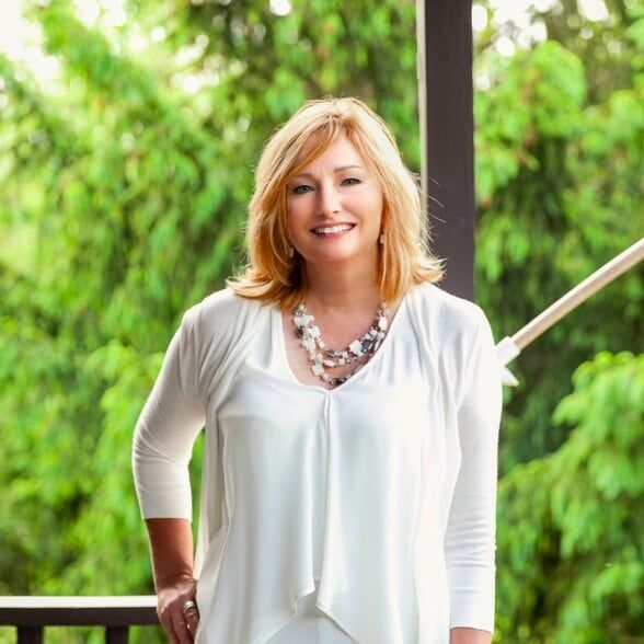 Land Listing Agent Photo